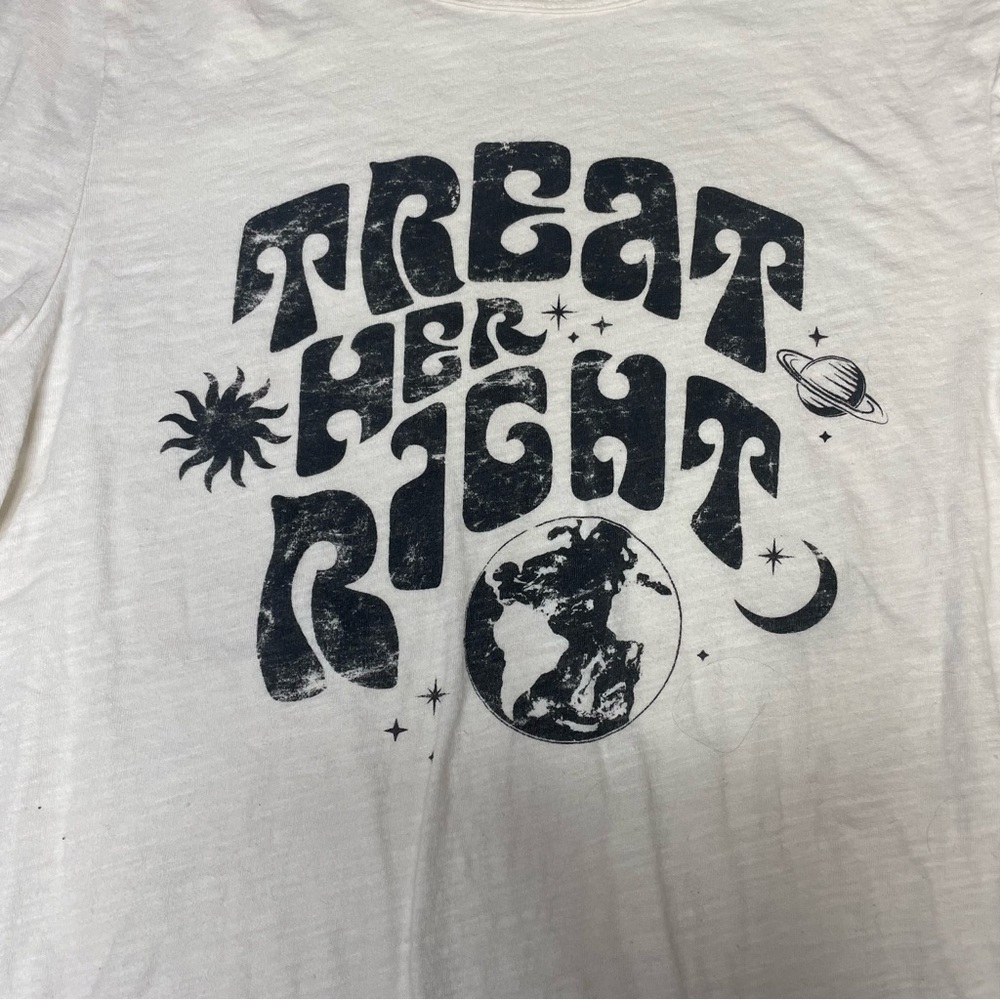 Universal Thread Cream Tee - Picture 4 of 5